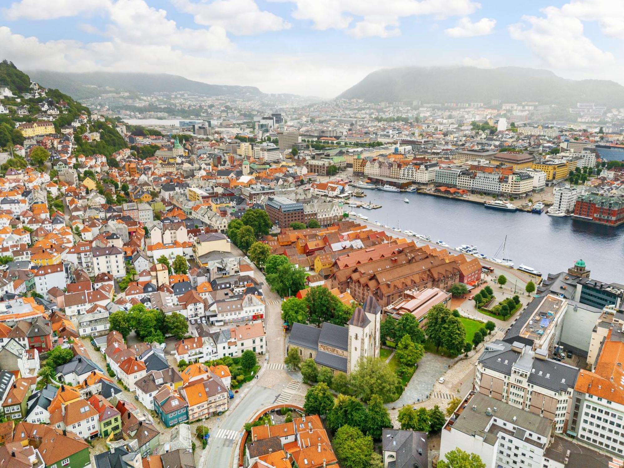 Apartamento View To Bryggen - Renovated Dec 24 - Historic Cobblestone Street Bergen Exterior foto